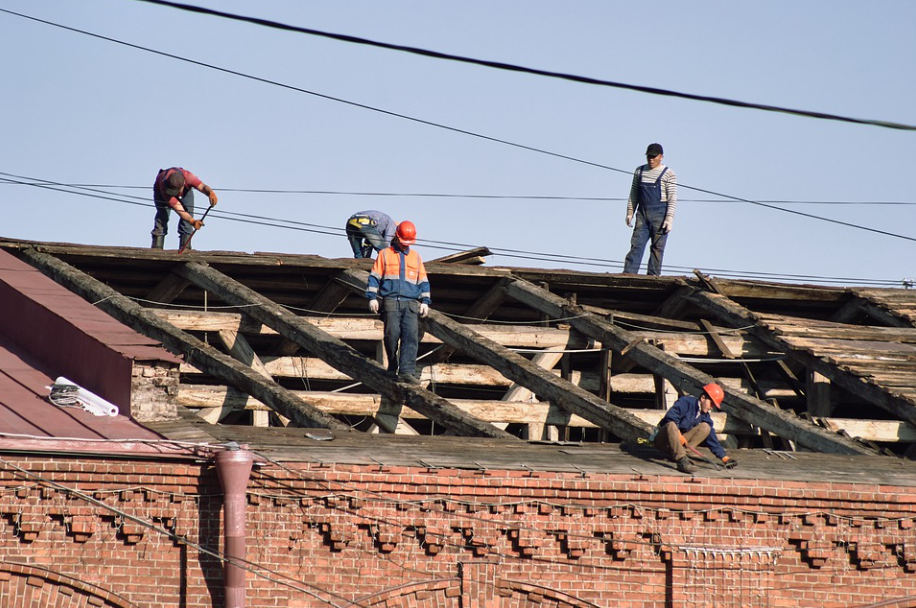 roof contractor